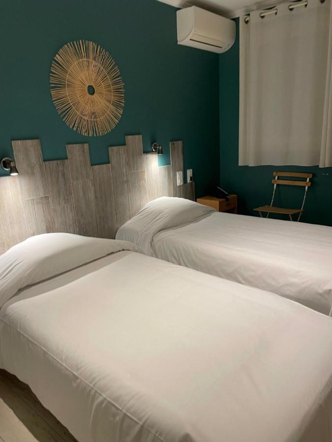 Au Tapis De Sable Hotel Saint-Cyr-sur-Mer Kültér fotó