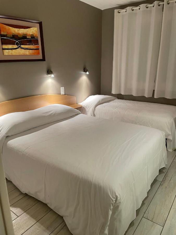 Au Tapis De Sable Hotel Saint-Cyr-sur-Mer Kültér fotó
