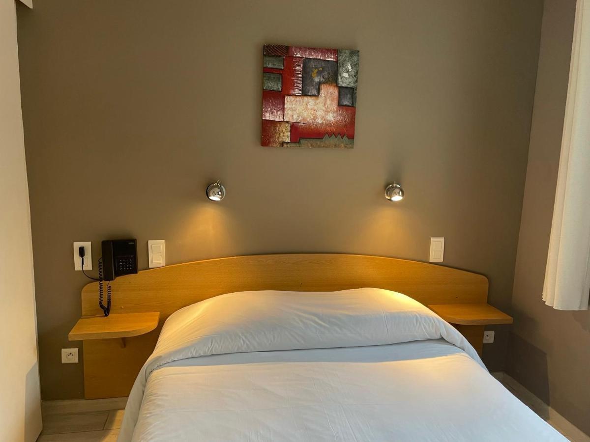 Au Tapis De Sable Hotel Saint-Cyr-sur-Mer Kültér fotó