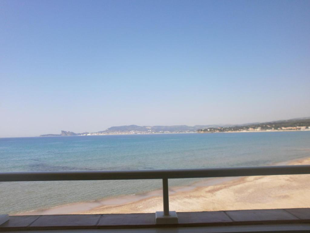 Au Tapis De Sable Hotel Saint-Cyr-sur-Mer Szoba fotó