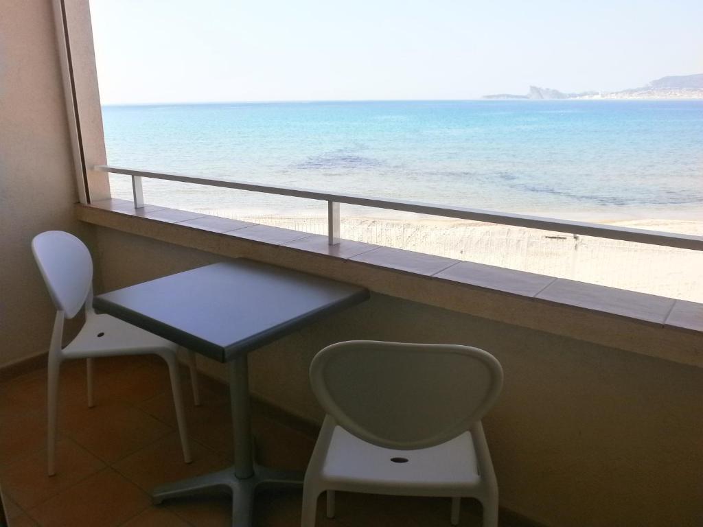 Au Tapis De Sable Hotel Saint-Cyr-sur-Mer Szoba fotó