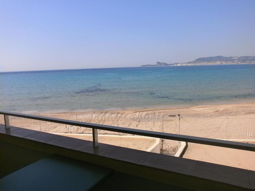 Au Tapis De Sable Hotel Saint-Cyr-sur-Mer Szoba fotó